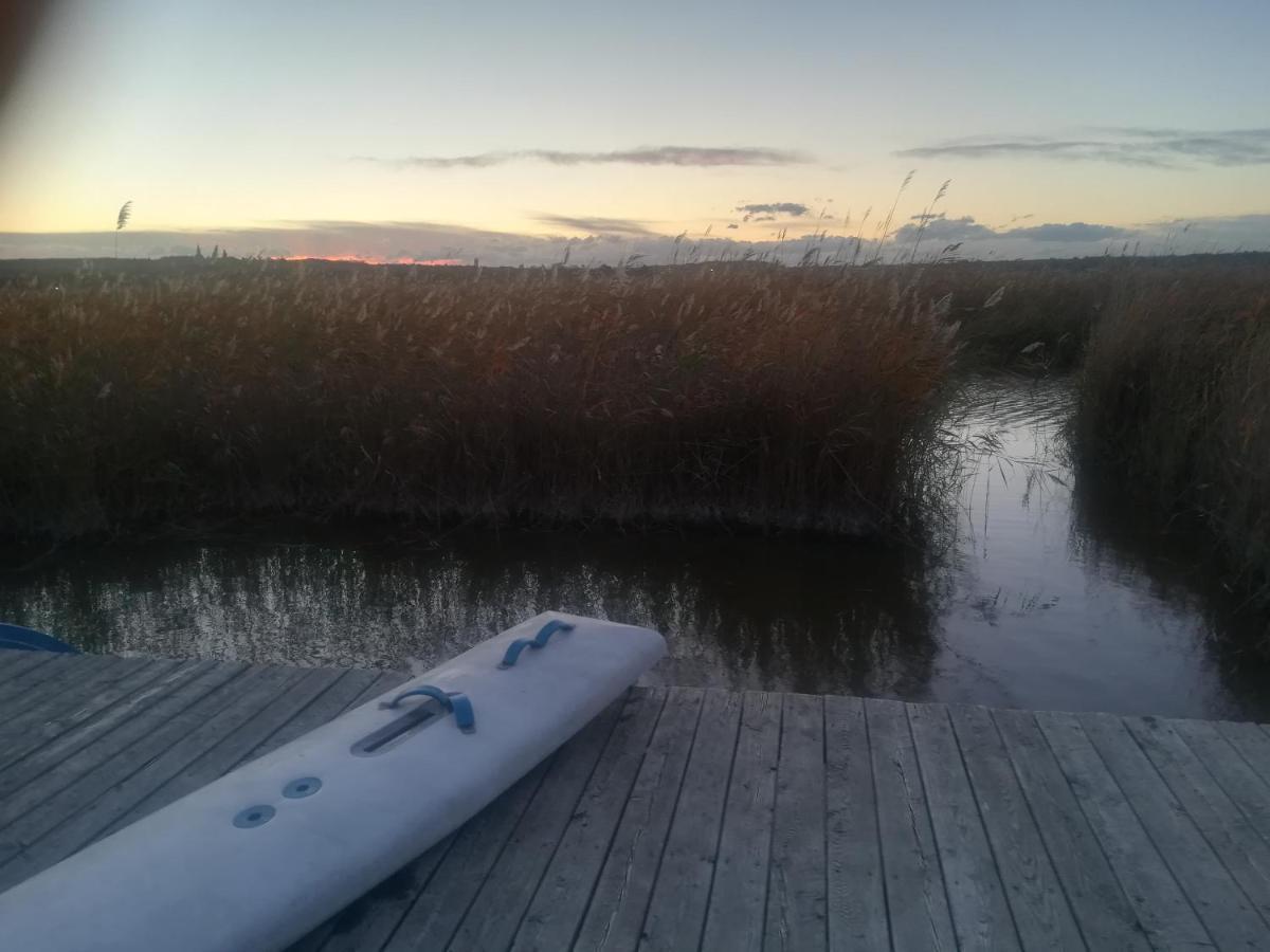 Pfahlbau Sunset II Toplage Inklusive Elektroboot Руст Экстерьер фото