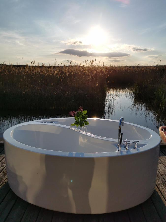 Pfahlbau Sunset II Toplage Inklusive Elektroboot Руст Экстерьер фото